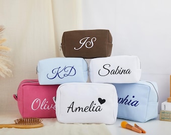 Borsa per cosmetici a nido d'ape personalizzata, borsa da toilette con nome personalizzato, borsa per il trucco con monogramma ricamato, borsa per il trucco da damigella d'onore, regalo di Natale, regalo per lei