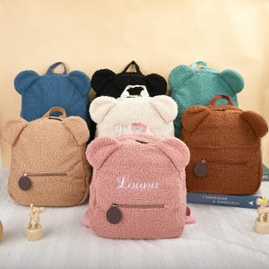 Sac à dos personnalisé avec nom d'enfant en peluche, cartable avec nom et motif personnalisés, sac à dos brodé en peluche pour tout-petit, cadeau d'anniversaire pour sac à dos enfant ours