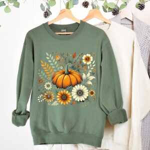 Pumpkin Floral Sweatshirt: Trendy Fall Crewneck