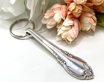 Spoon Keyring, 1948 REMEMBRANCE Silver Spoon Keyring, Vintage Spoon Keyring, Key Ring, Keychain, Spoon Jewelry, Silverware Keyring