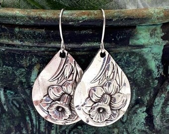 Spoon Earrings, 1950 DAFFODIL Silverware Earrings, Spoon Jewelry, Flatware Earrings, Upcycled Vintage Silverware Spoon Jewelry Earrings