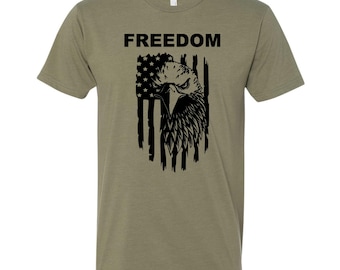Camiseta con la bandera del águila calva de la libertad / Camiseta con águila patriótica de EE. UU. / Camiseta gráfica con la bandera del águila calva / Camiseta patriótica de la libertad. Diseño frontal o trasero.