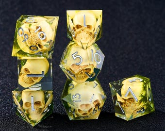 Moss & Skull-dobbelstenenset met scherpe rand: hars-niet-doende dobbelstenen voor Halloween
