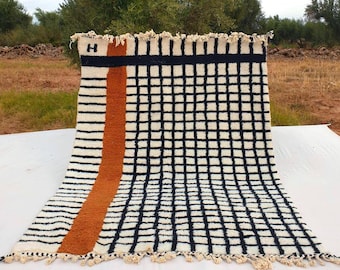 Marokkanischer Berberteppich, Handgemachter traditioneller marokkanischer Teppich