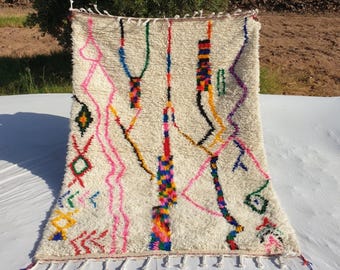 Handmade Beni Ourain Rug: Moroccan Shag Wool Area Rug