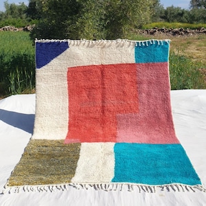Handmade Beni Ourain Wool Rug: Colorful Shag Moroccan Carpet