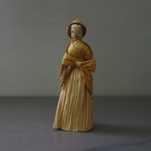 Vintage Cornhusk Doll: 4.25&quot; Tall, Hooded Cape, Bow Detail