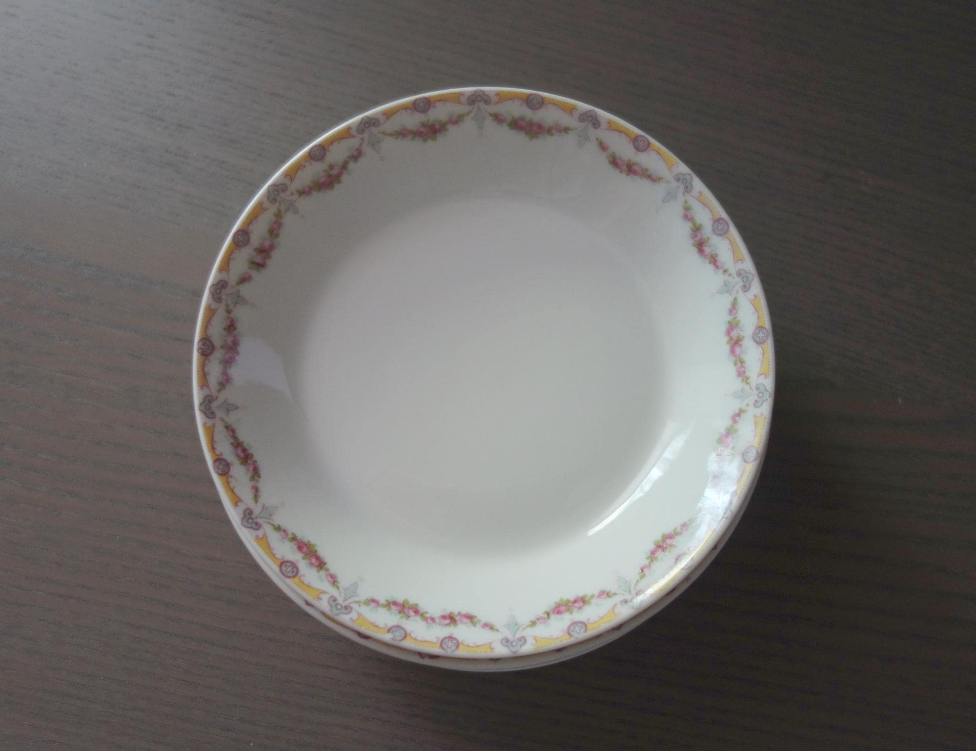 Wm Guerin & Co Limoges 花柄金縁陶磁器皿2枚セット Wm Guerin & Co Limoges 花柄金縁陶磁器皿2枚セット