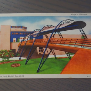 Vintage 1939 New York World&#39;s Fair 3.5&quot; x 5.5&quot; Postcard of the Bridge of Tomorrow, Paper Damaged on Front and Back (See Pics), Unsent