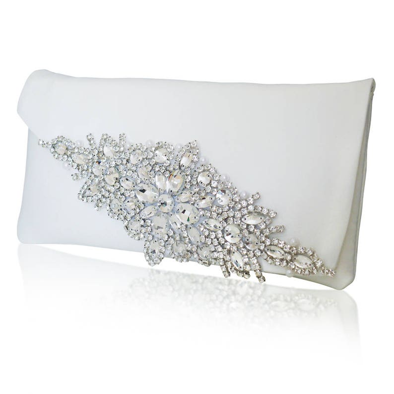 Pochette de mariée en satin ivoire et strass pour mariée HARRIET image 3