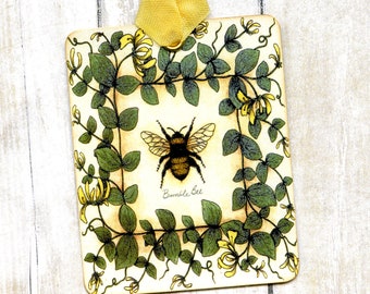 Summer Bumble Bee Yellow Flower Vine Gift or Scrapbook Tags or Magnet #336