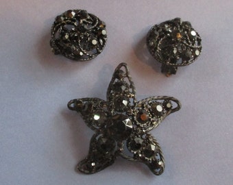 Vintage Starfish Brooch and Clipback Earrings Set Black Rhinestone