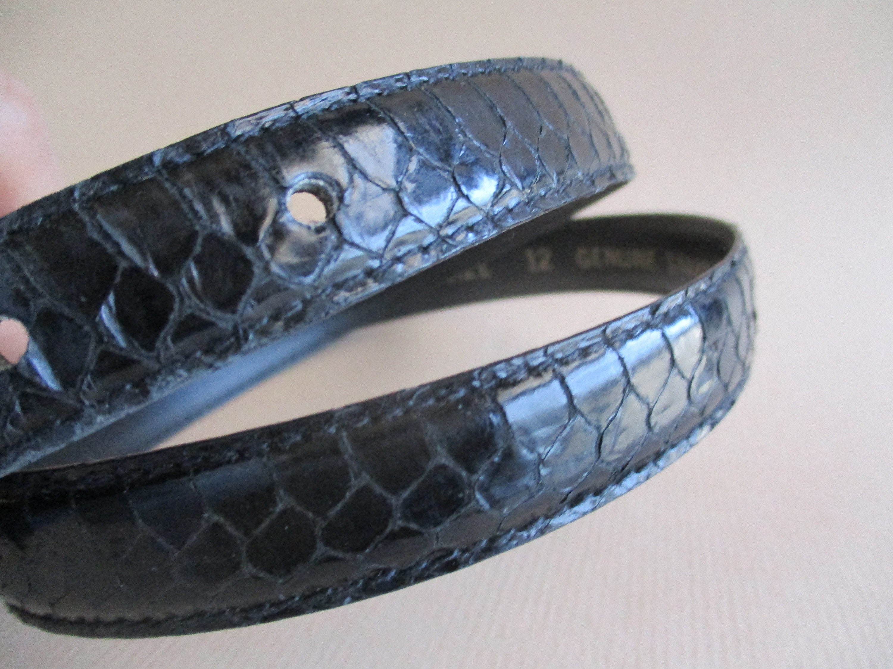 Vintage Snakeskin Harve display picture 2