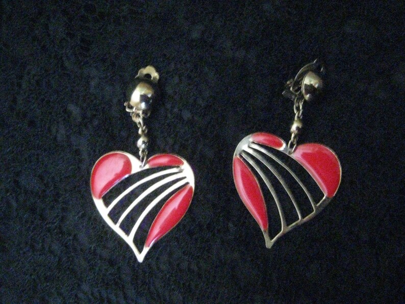 Vintage Heart Clipback Earrings image 1