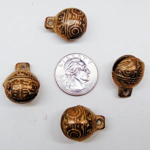 Solid Brass Bells 12 pieces ~ Heavy duty 24mm H x 20mm W ( 1" x 3/4") Great Sound ! Tibetan Style Embossed Tiger Face afbeelding 3