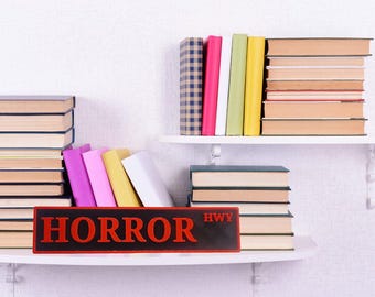 Horror Highway 3D-Printed Bookshelf Sign – Spooky Library Shelf Decor