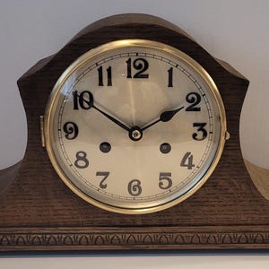 Antique c1930’s German Oak Cased Chiming Mantel Clock (Fully Serviced)