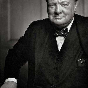 Winston Churchill (Vintage Black & White British Prime Minister Picture Poster Print A5 A4 A3) 9XP0843