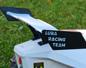 Mammotion LUBA AWD en YUKA decoratieve spoiler