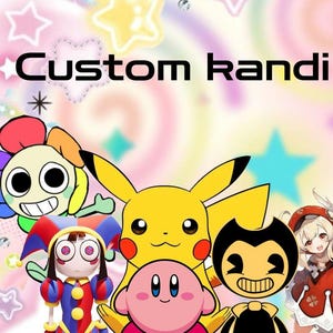 Könnte beinhalten: Ein farbenfrohes Grafikdesign mit dem Text "Custom Randi" über einer Ansammlung von Cartoon-Charakteren, darunter Pikachu, Kirby und Bendy. Der Hintergrund ist ein pastellfarbener Wirbel mit Sternen und Diamanten.