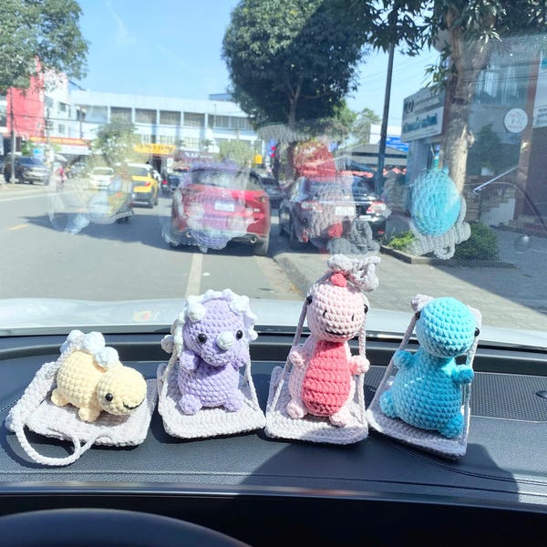 Dinosaurier-Häkelanleitung: Amigurumi Auto Anhänger (PDF)