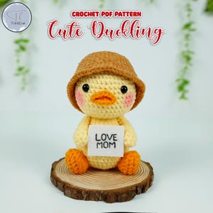 Crochet Cute Duck Pattern | Duck Crochet Pattern | Crochet Pattern Adorable Duck with Love Mom Sign Perfect Gift Idea