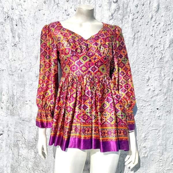 Vintage YOUNG INNOCENT 1960s 70s Mini Dress Size XS Arepja Psychedelic Satin Paisley Print Tunic Haute Hippie Renaissance Puff Sleeve