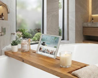 Handcrafted solid oak bathtub tray – Minimalist bathtub board with tablet holder, mobile phone holder and towel holder