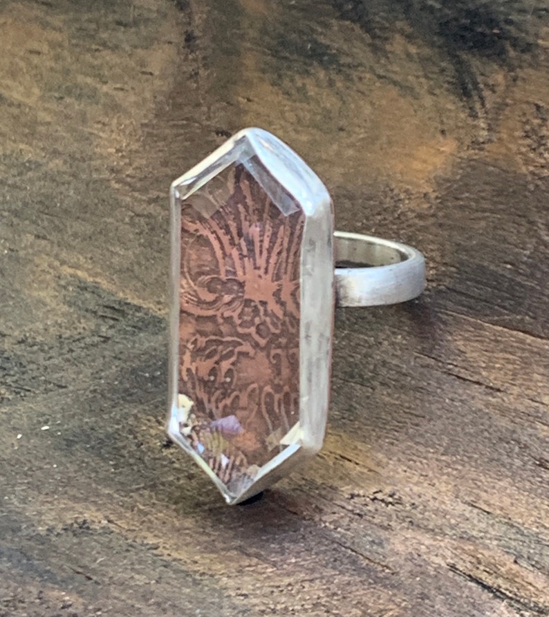 Anillo de cuarzo-cristal de roca facetado transparente cuarzo grabado cobre y anillo de declaración de plata de ley oxidada imagen 2