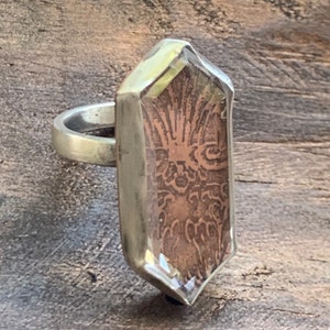 Anillo de cuarzo-cristal de roca facetado transparente cuarzo grabado cobre y anillo de declaración de plata de ley oxidada imagen 9