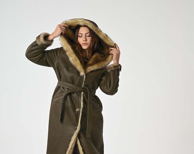 Featured listing image: OLIVE GREEN OVERCOAT | Overcoat for Woman