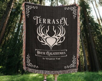 Throne of Glass Terrasen Woven Blanket Abraxos Throne of Glass Merch Sarah J Maas Gifts SJM Merch Booktok Merch Bookstagram TOG Gifts