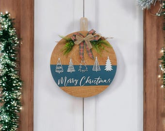 Personalized Merry Christmas Wooden Door Sign: Rustic Pine Tree Ornament
