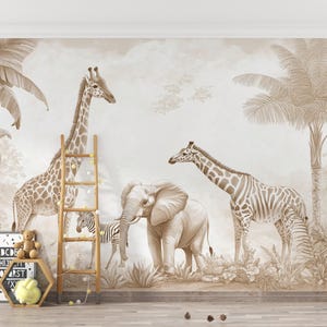 Carta da parati murale con animali della savana, ideale per camerette neutre, autoadesiva, disponibile in dimensioni personalizzate. immagine 3