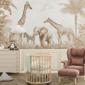 Carta da parati murale con animali della savana, ideale per camerette neutre, autoadesiva, disponibile in dimensioni personalizzate. immagine 2