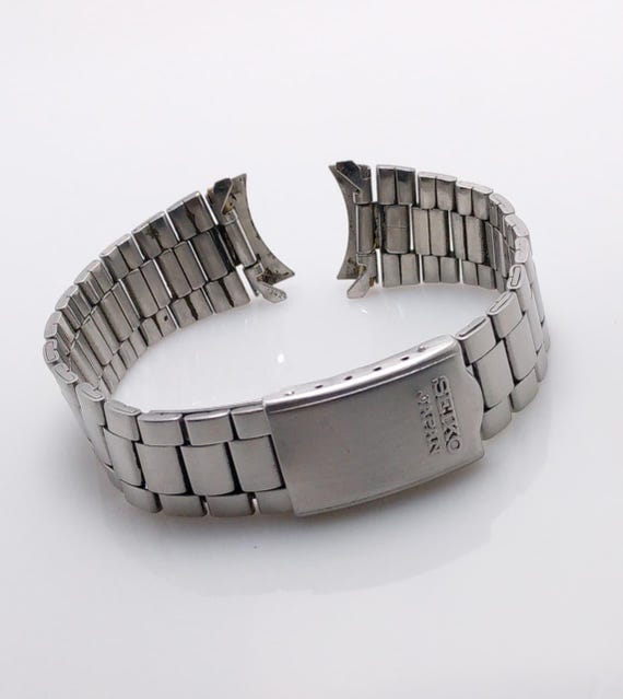 Seiko Z1342 Stainless Steel Vintage Men's Watch Curved End Link