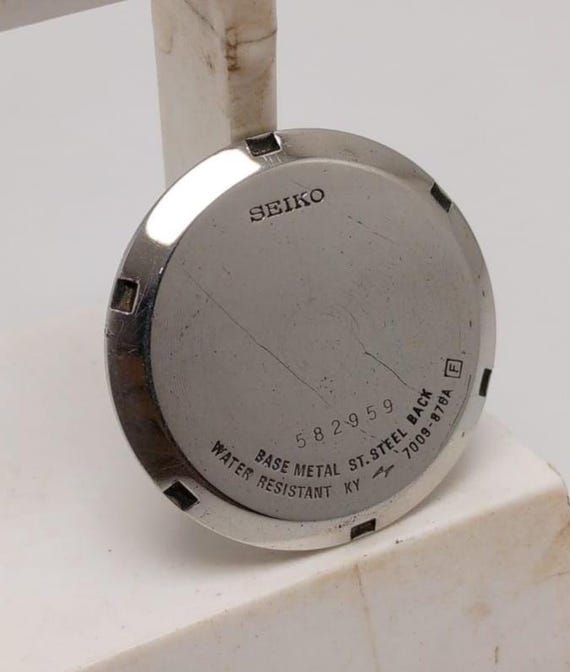 32 Mm Seiko 5 Automatic 7009-876A Vintage Watch Back Cover