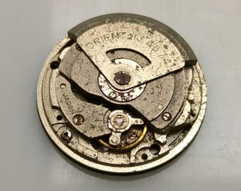 Orient Automatic Cal. 48741 Vintage Not Working Watch Movement For Parts NSR121LKM1