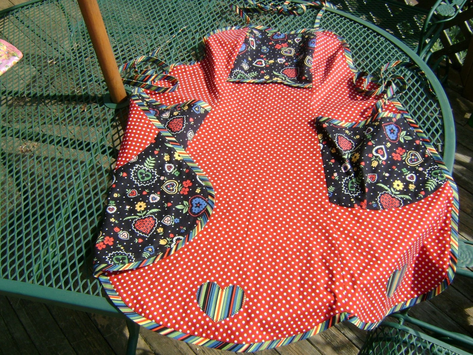 Queen of Hearts Apron Pattern by the Paisley Pincushion Etsy