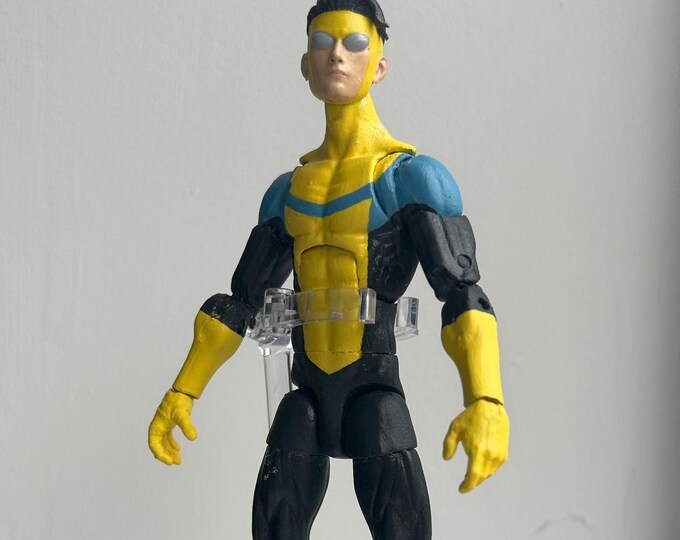 Custom 1/12 Invincible Figure - Etsy