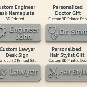 Puede incluir: Placas y letreros de escritorio grises impresos en 3D. La imagen muestra cuatro ejemplos: "Engineer John" con un icono de engranaje, "Dr. Smith" con un estetoscopio, "Lawyer" con una balanza y "Hair Stylist" con tijeras y un peine.
