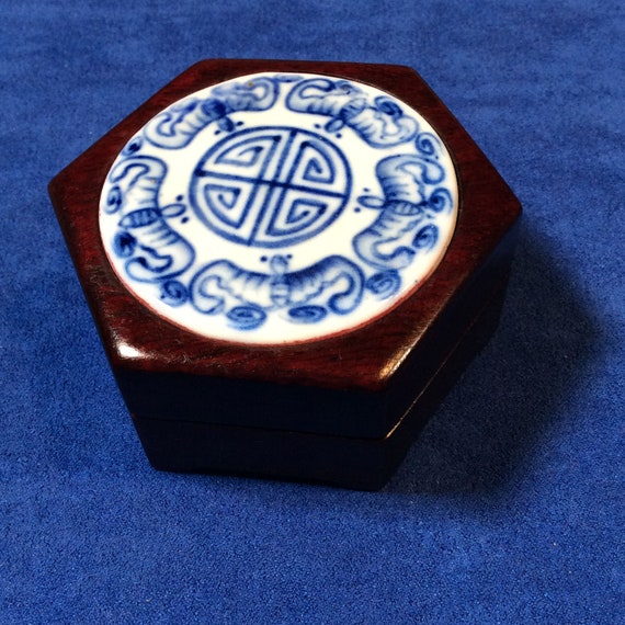 Blue & White Ceramic Inlay Hexigon Wooden Box Chi… - image 2