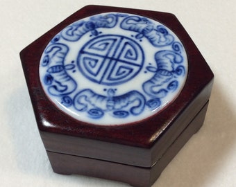 Blue & White Ceramic Inlay Hexigon Wooden Box Chinese New Year Asian Keepsake Jewelry Separate Lid Shipping Included Vintage