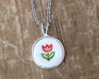 Tulip Necklace, Tulip Pendant, Gift for the Gardener, Dainty Necklace, Tulip Flower, Flower Necklace, Nature Inspired,Garden Inspired,Silver