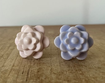 Ceramic Zinnia Flower Knobs, Lavender Flower Knob, Blush Pink Flower Knob, Flower Drawer Pulls, Cabinet Knobs, Handmade Flower Knobs