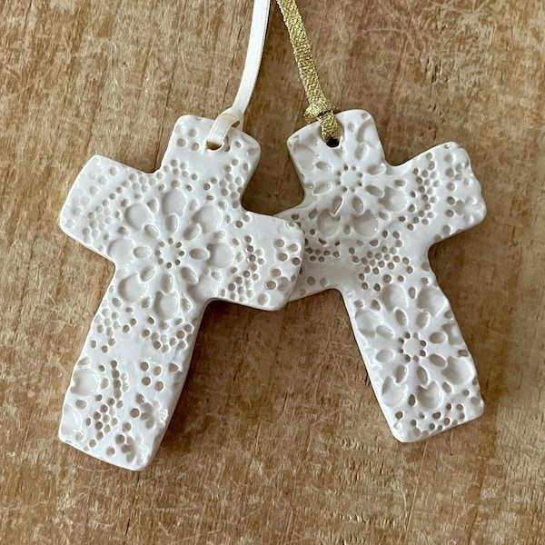 Lace Cross Ornament, Ceramic Cross Ornament, Handmade Cross, Wedding Favor, First Communion, Baptism Favor, Religious Ornament, Cross Gift