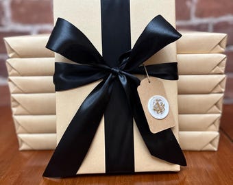 Mysteriebok Adventskalender: 12 Blind Date-böcker, vaxförseglade
