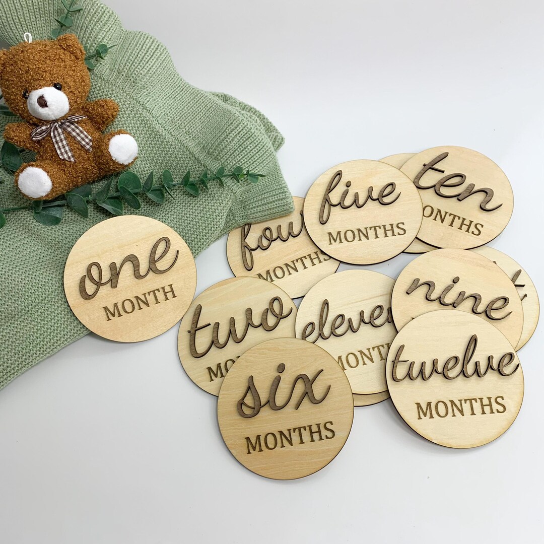 Baby Milestone Wooden Discs Newborn Photo Prop Set One Year Milestone ...