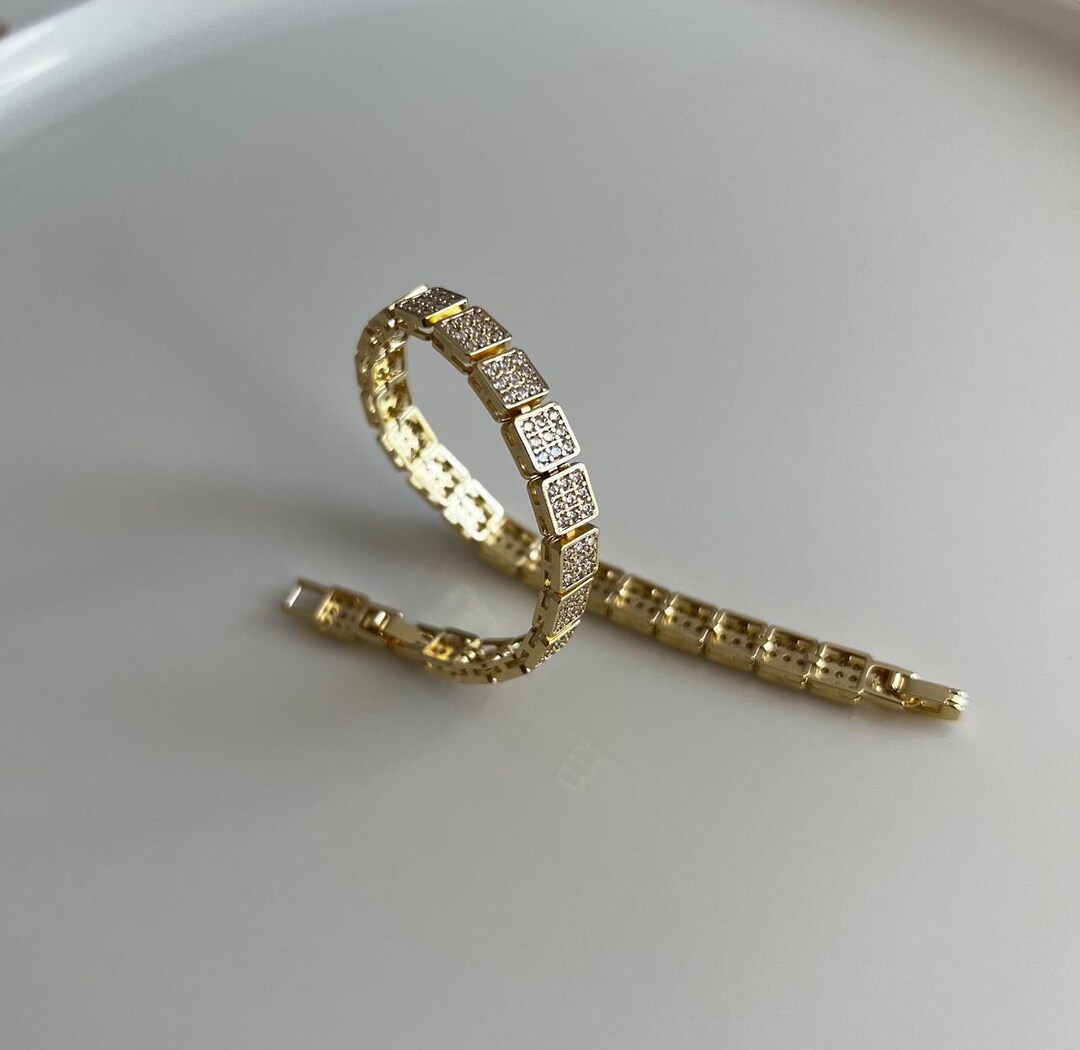 DAINTY TENNIS BRACELET