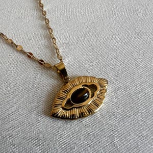 Evil Eye Necklace, Gold Eye Pendant, Vintage Gold Eye Necklace, Boho Jewelry, Charm Necklace, Perfect Gift for Her, Layered Necklace